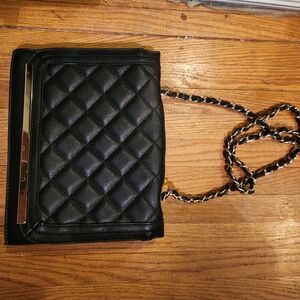 Elegant Black Quilted Crossbody Bag